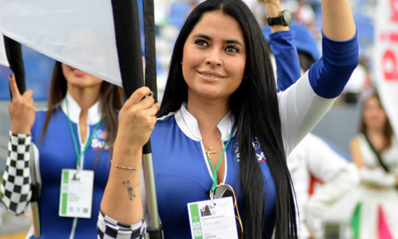 Las más bellas porristas, edecanes y aficionadas de la Liga MX están en Las Chicas de la Jornada.