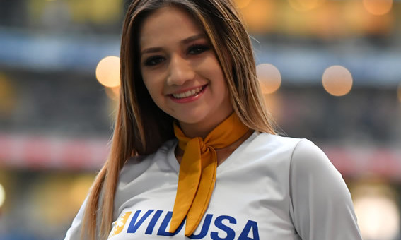 Las más bellas porristas, edecanes y aficionadas de la Liga MX están en Las Chicas de la Jornada.