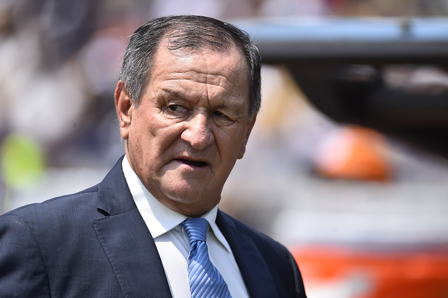 Meza se mostró despreocupado por su continuidad. (Foto: Imago 7)