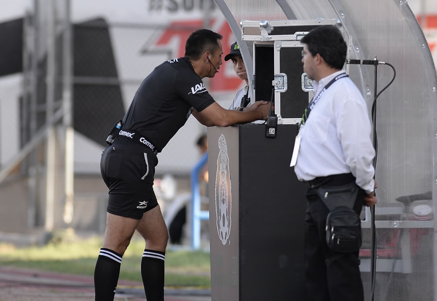 Pese a tener un hombre más, Querétaro sufrió para ganar. (Foto: Imago7)