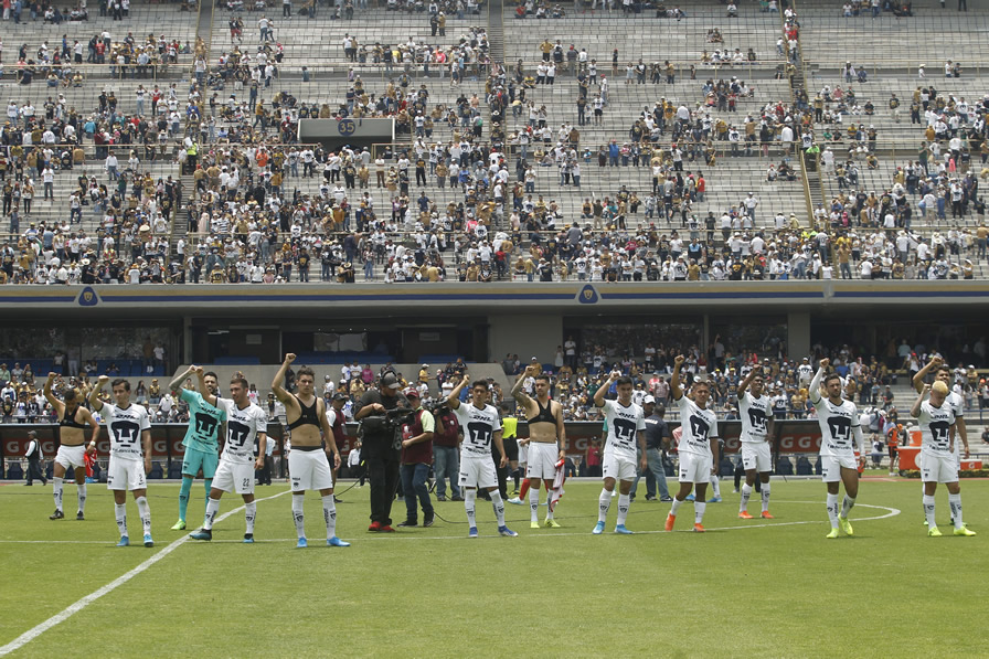 Un goya al final del partido. (Fotos: Imago 7 y Mexsport)