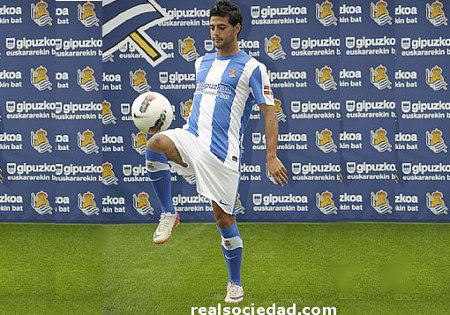 Carlos Vela llegó a ser uno de los tres mejores jugadores en España con la Real Sociedad, que lo fichó en 2012 por 15.5 mdd.
