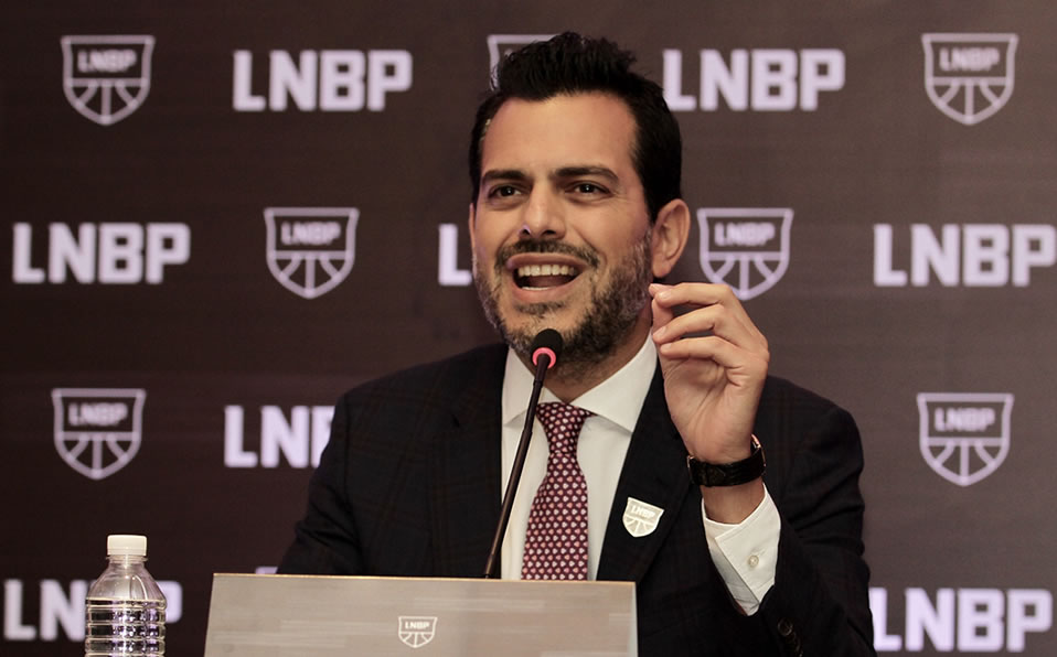 Ganem aclaró las polémicas declaraciones de Ayón antes de partir a Rusia. (Notimex)