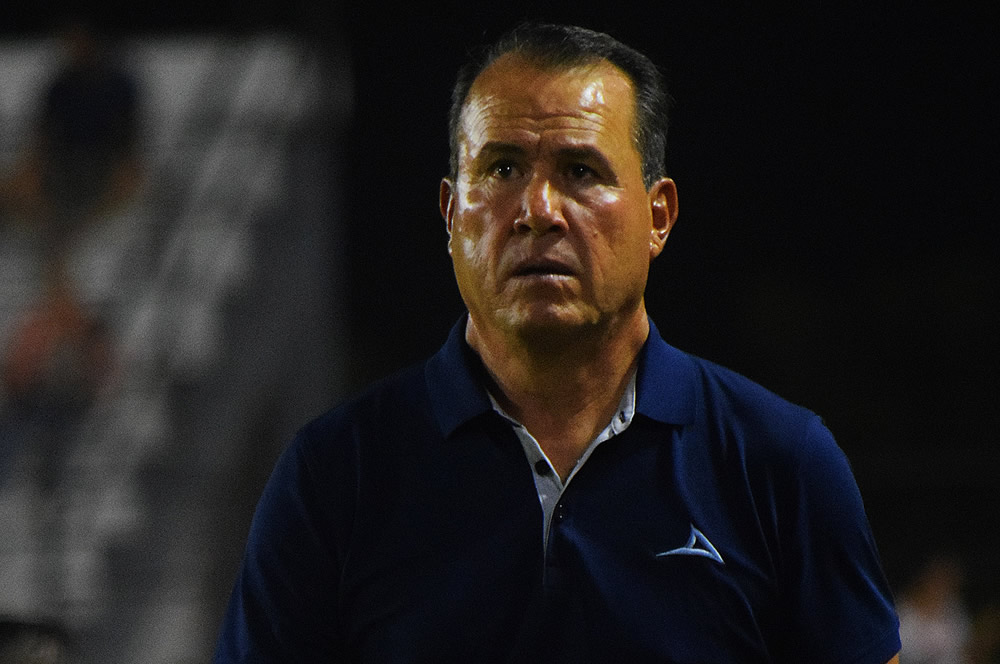 Efraín Flores: Chivas y Pachuca figuran en su carrera como entrenador pero no dirige en el Máximo Circuito desde hace 7 años.