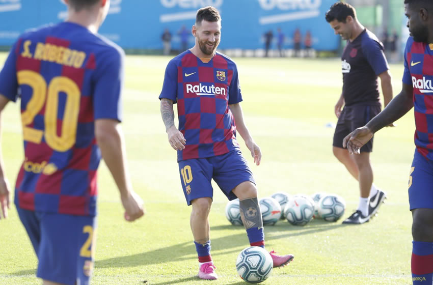 Lionel Messi ya estuvo entrenando con el resto de sus compañeros. Foto: @FCBarcelona_es