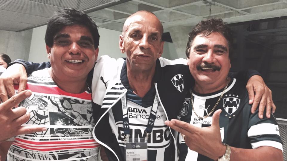 Los Rayados de Monterrey y el futbol fueron su otra pasión.