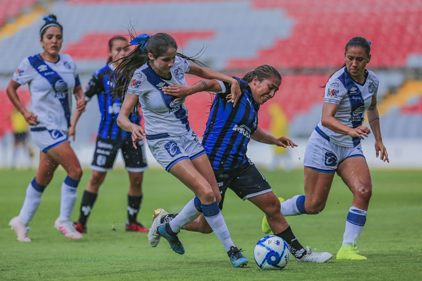 Puebla consiguió remontar ante Gallos, que tomó ventaja en la pizarra. (Foto: Imago7)