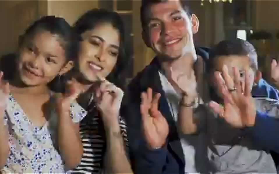 El video del PSV con Lozano y familia. (PSV)