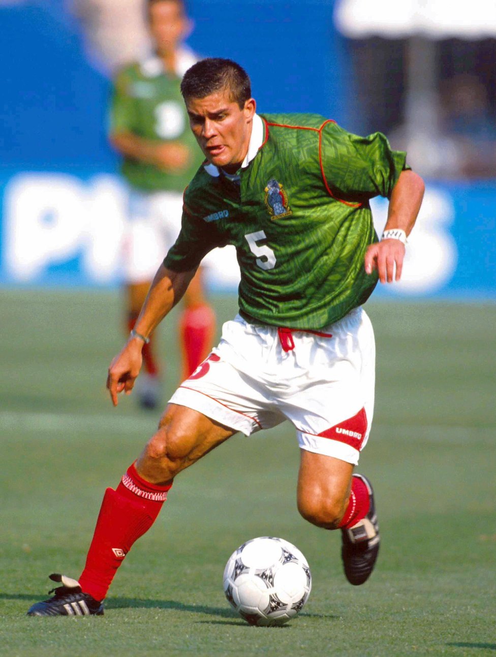 Ramón Ramírez. Si hubo alguien a quien siempre quisimos ver brillar en Europa por su elegancia y técnica fue este hombre.
