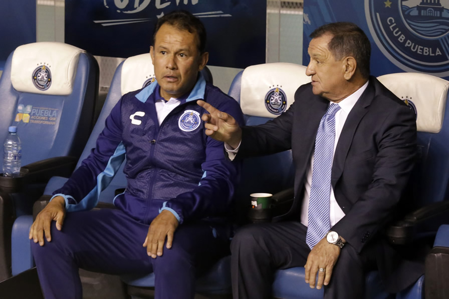 Reynoso fue auxiliar del Ojitos Meza en Puebla. (Foto: Imago 7)