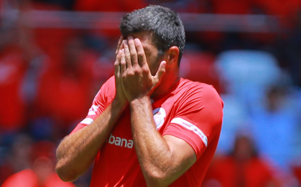 El estratega argentino asegura que solo Emmanuel Gigliotti puede revertir su mala racha. (Imago 7)