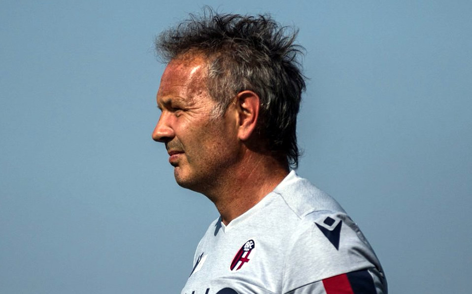 Mihajlovic cumple promesa dirige al Bologna con leucemia en