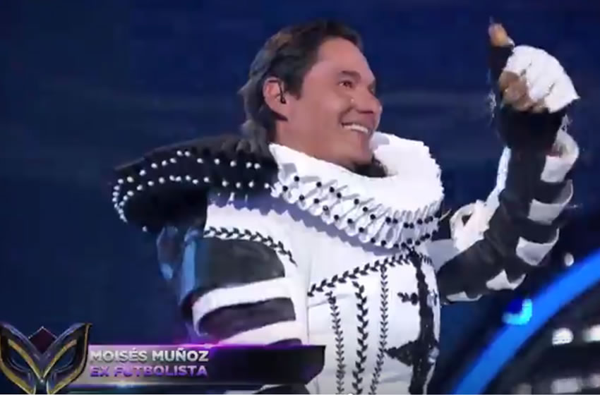 Moi Muñoz interpretó una canción de la Banda MS.
