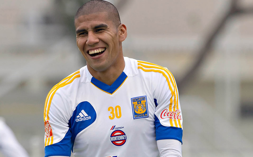 Carlos Salcido: El de mejor carrera en Europa (2006-2010) con PSV y Fulham. Regresó en el A2011 para coronarse con la U.