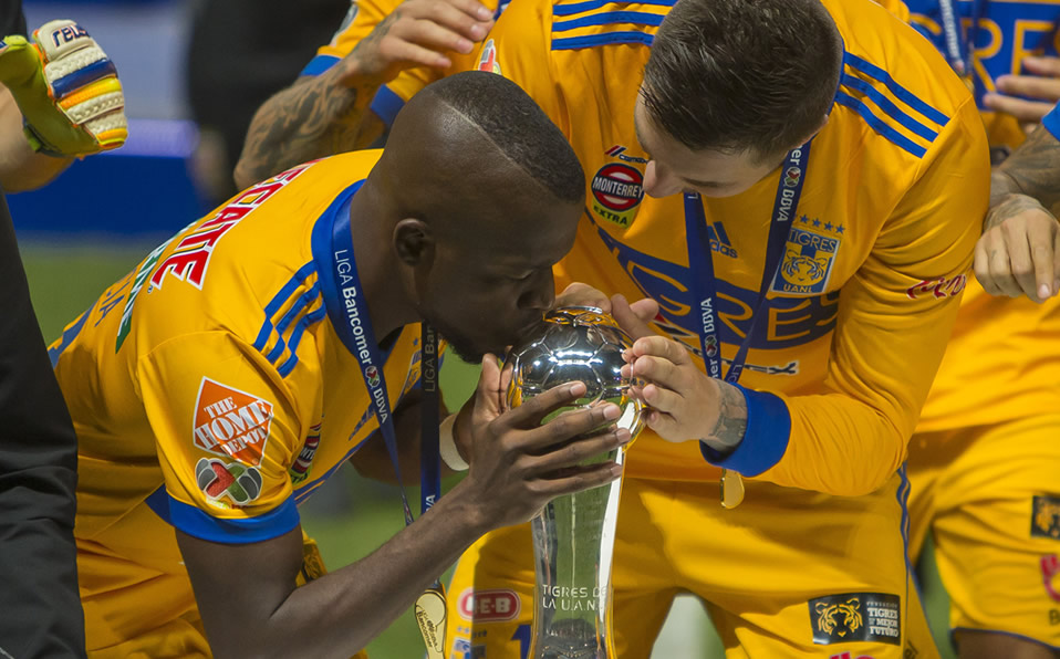 Enner Valencia: Jugó en Pachuca y la rompió, le vendieron al West Ham en 2014; luego al Everton y de ahí al Volcán en 2017.