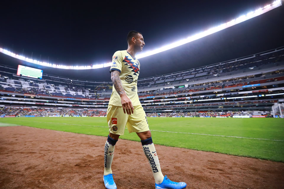 Emanuel dejó al América con 10 (FOTO: Imago7)