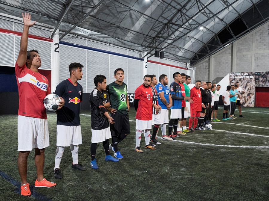 Los dos jugadores participaron en el duelo de la liga amateur. (Foto: Mauricio Ramos)