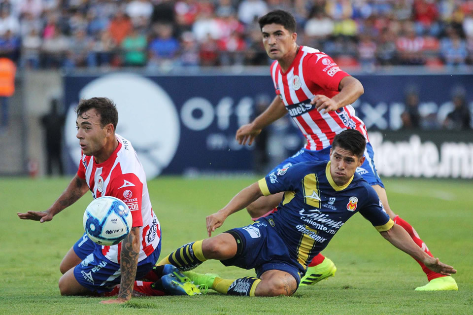 Noe Maya se fue expulsado al minuto 1 (FOTO: Imago7)