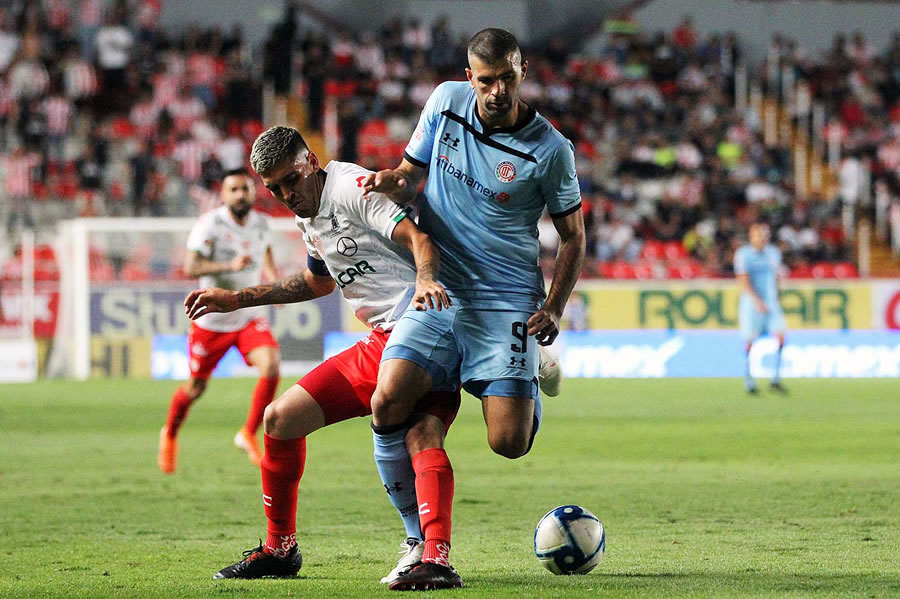 El duelo fue trabado después del empate. (Foto: Imago 7)