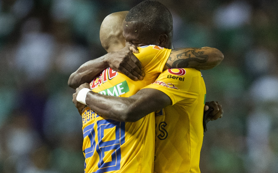 Chaka y Enner han hecho muy buena amistad en Tigres. (Foto: Mexsport)