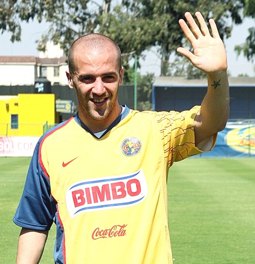 Federico Higuaín. El argentino llegó para el Clausura 2008 como la bomba que el América anhelaba, sin embargo, tuvo un paso decepcionante.