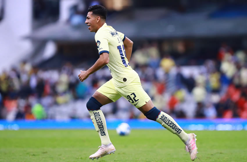 José López se estrenó anotando un gol al Pachuca. Foto: Imago7