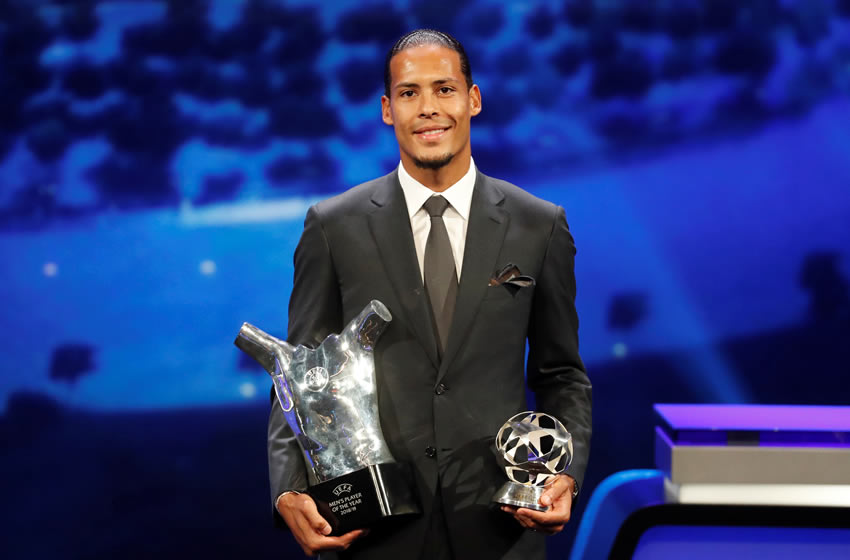 Virgil van Dijk se impuso a Messi y Cristiano Ronaldo. Foto: Reuters