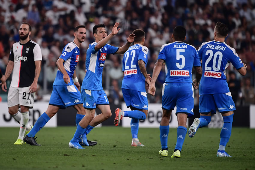 Chucky celebra su gol con sus compañeros. Foto: AFP