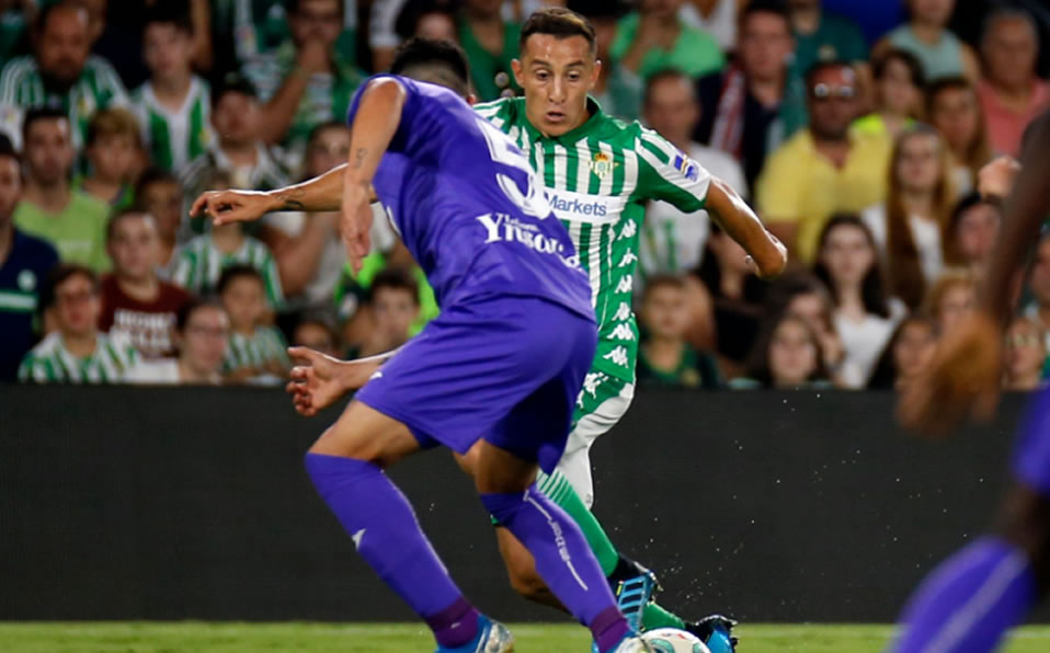 Guardado en las acciones del partido. (Betis)