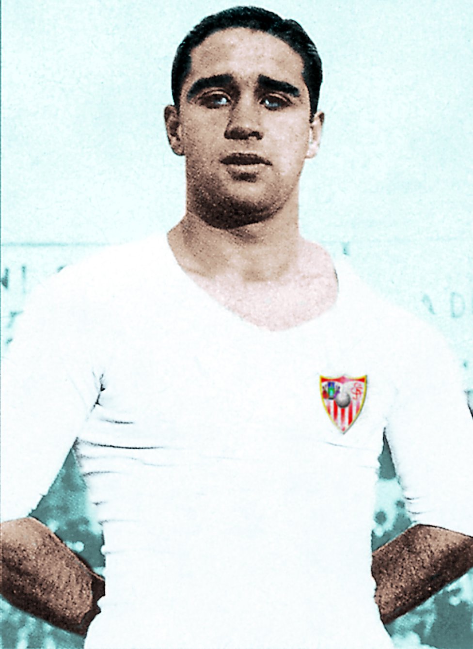 Guillermo González del Río García, Campanal I, es el máximo goleador en la historia del Sevilla: 214 anotaciones en 281 partidos.