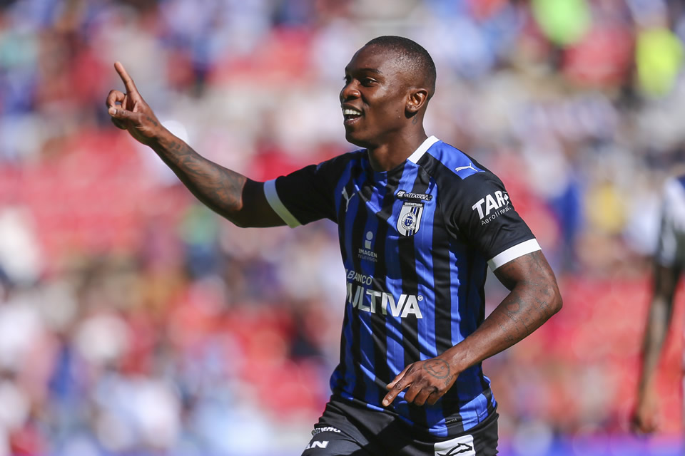 Fabián Castillo, el héroe de la tarde (FOTO: imago7)