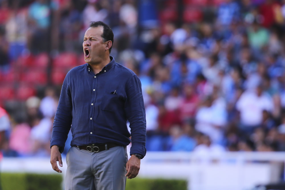 Juan Máximo Reynoso ha sacado 4 de 6 puntos posibles con Puebla (FOTO: Imago7)