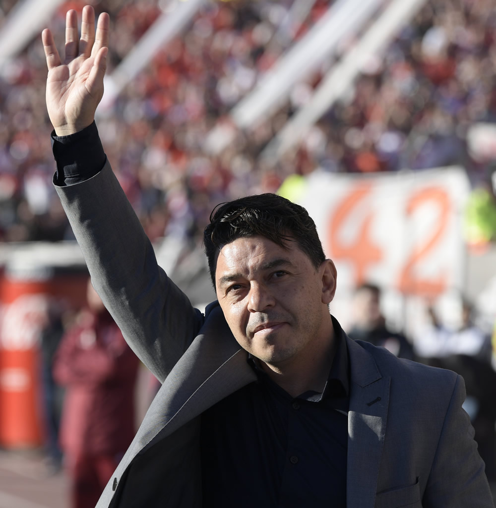 Marcelo Gallardo ovacionado como siempre (FOTO: AFP)