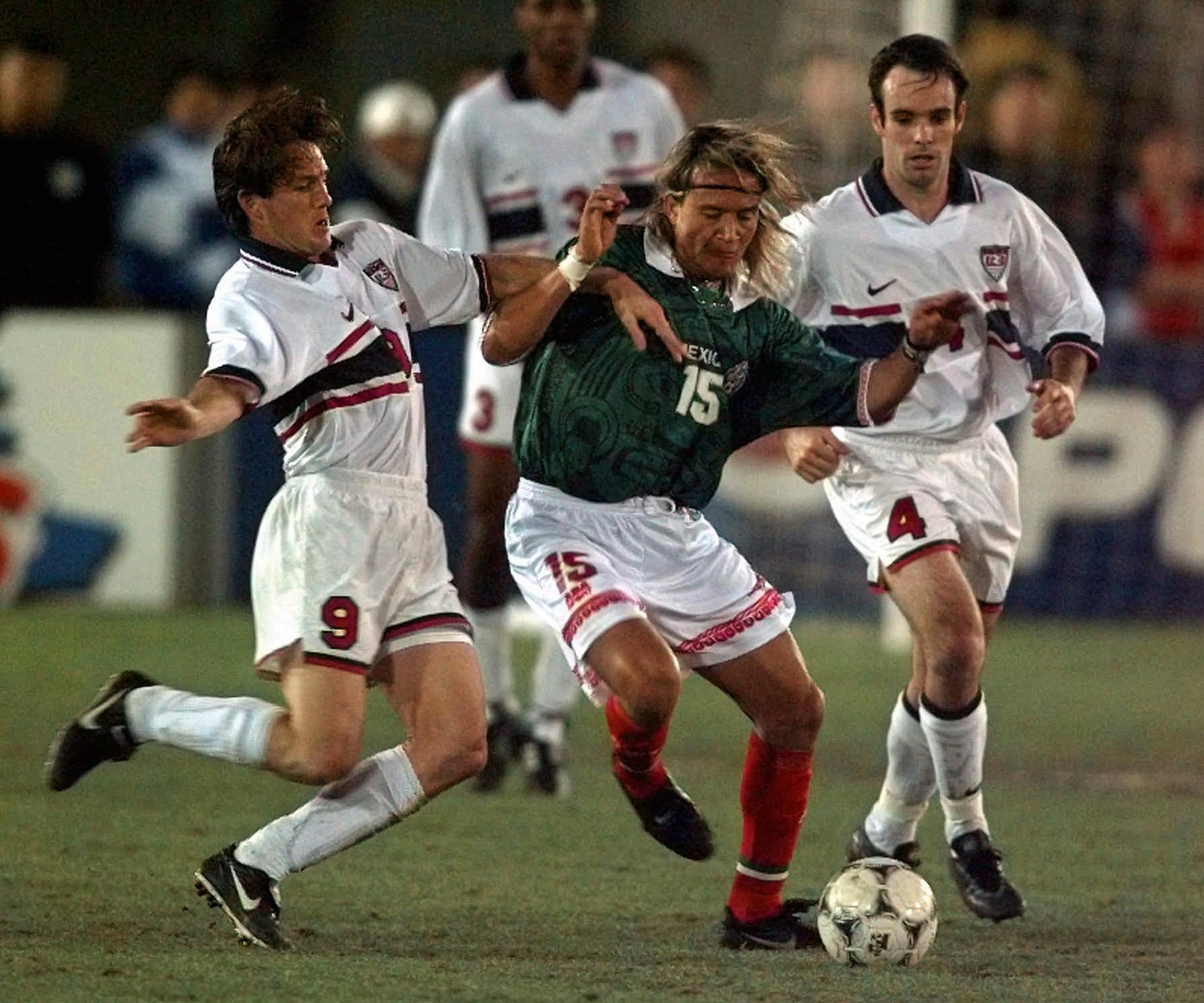 El Matador Hernández siempre se fajó como los grandes en los duelos contra Estados Unidos.