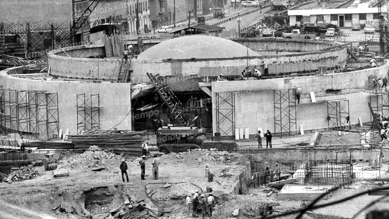 El Metro cumple 50 años de recorrer las entrañas de la Ciudad de México. (Fototeca MILENIO)