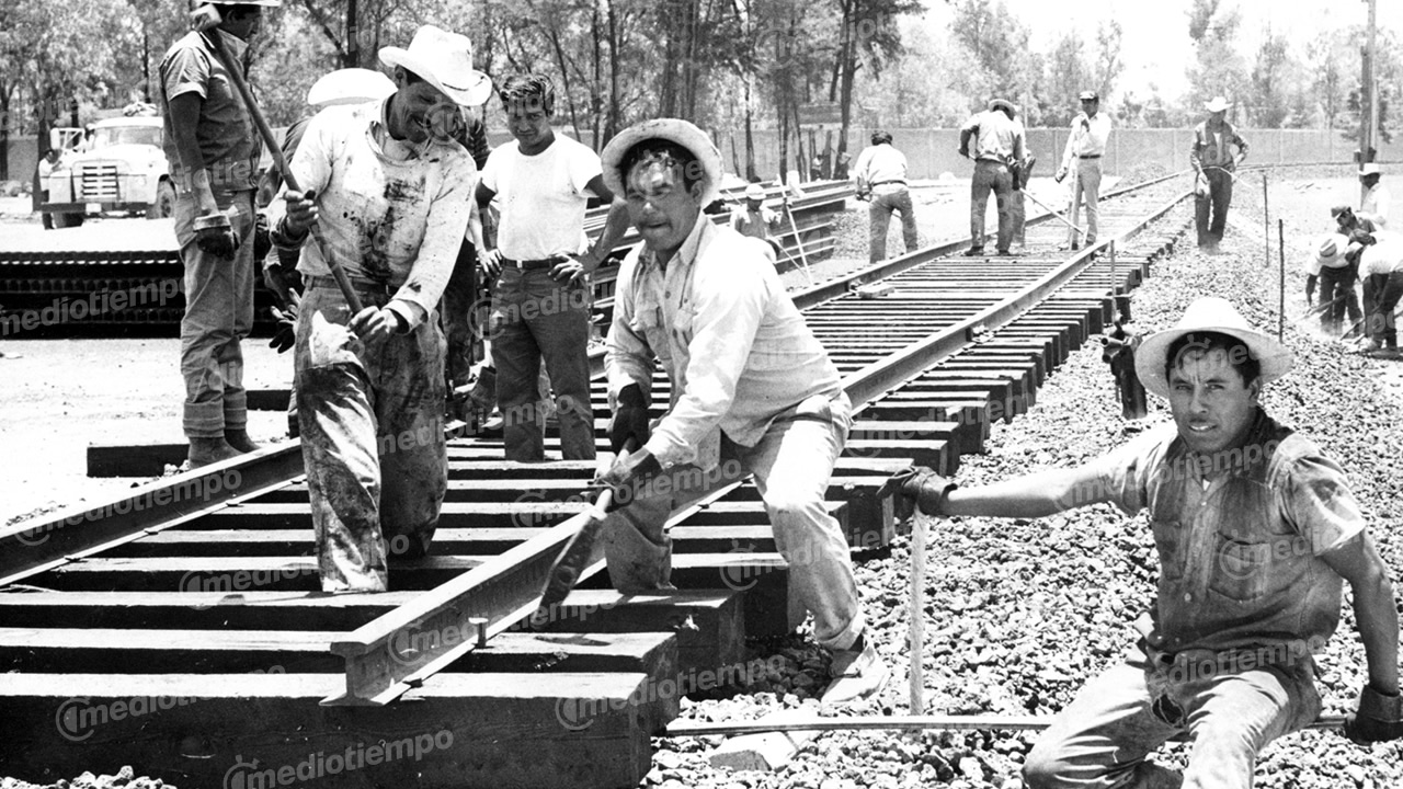 El Metro cumple 50 años de recorrer las entrañas de la Ciudad de México. (Fototeca MILENIO)