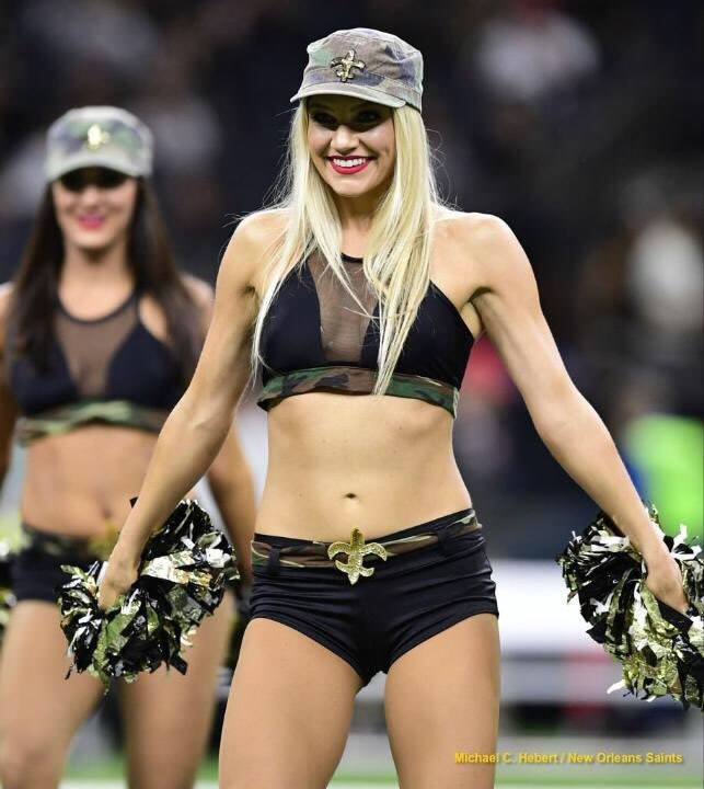 ¡La NFL está de regreso! La Temporada del Siglo no podría estar completa sin las más bellas porristas.