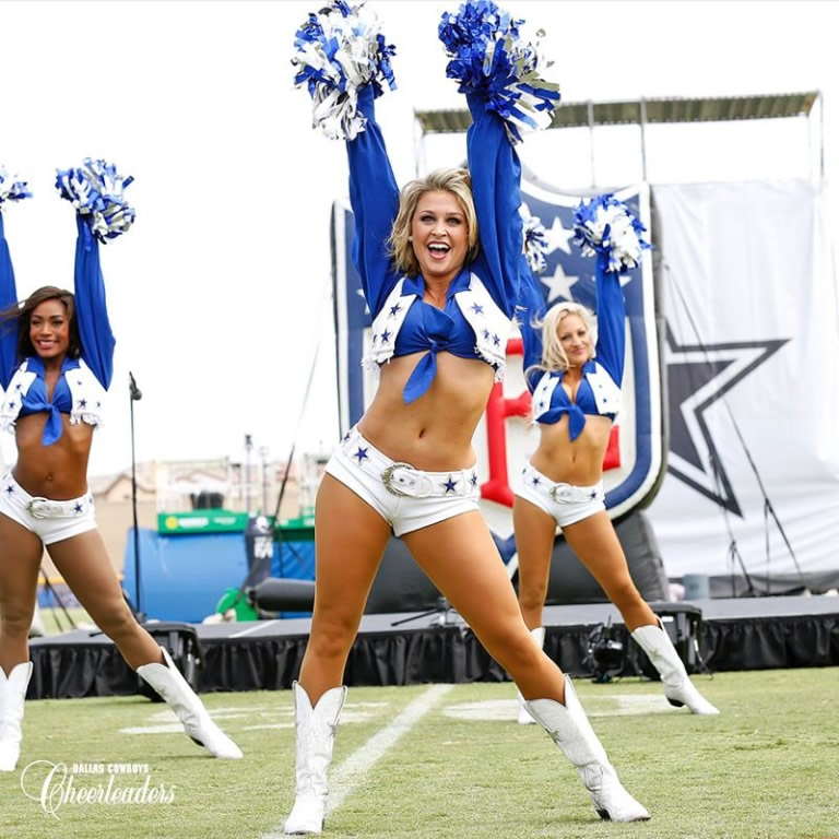 ¡La NFL está de regreso! La Temporada del Siglo no podría estar completa sin las más bellas porristas.
