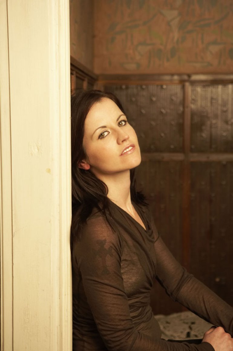 Era amante de Duran Duran y The Smiths, admiraba a Sinéad O'Connor y a Patsy Cline.