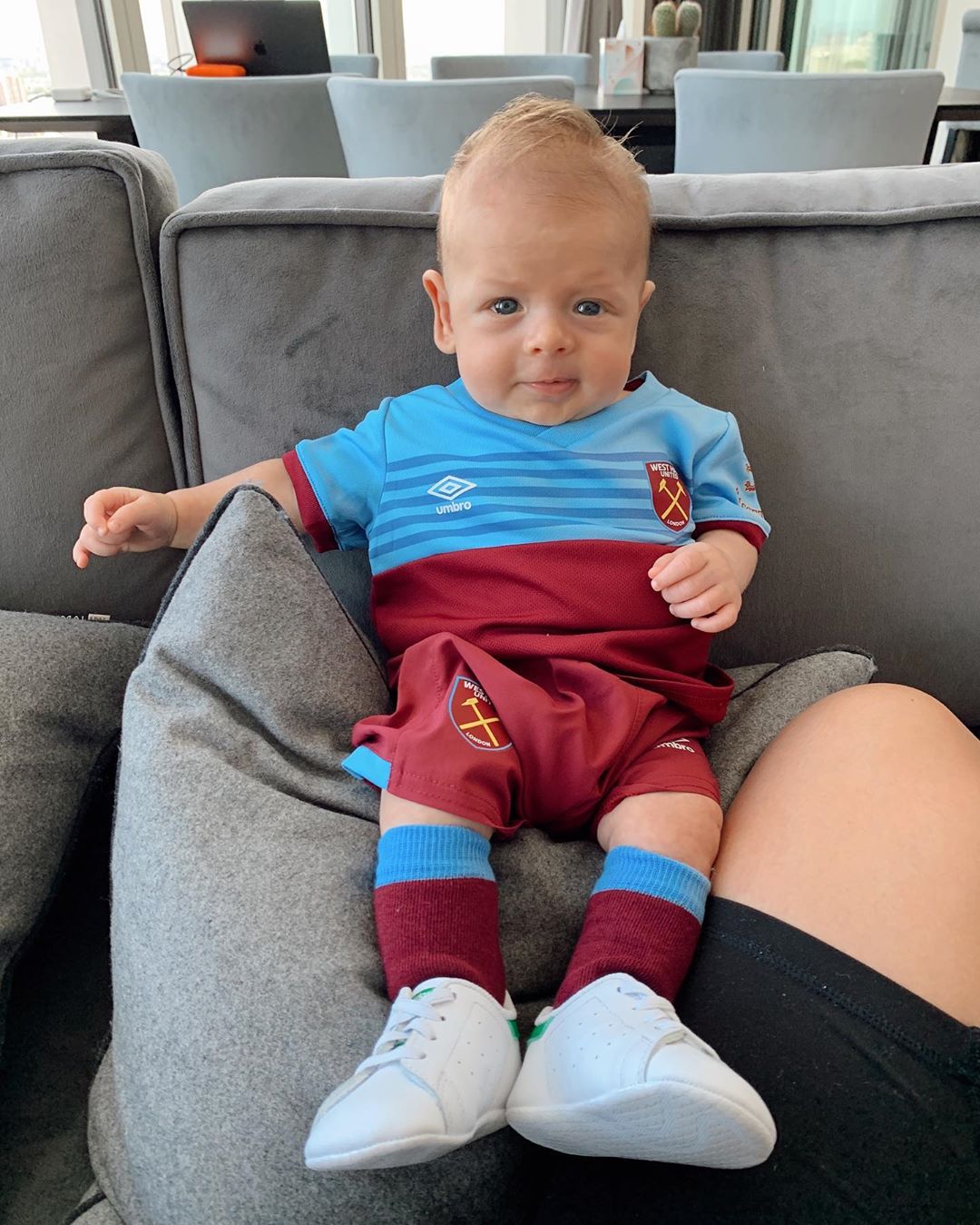 El pequeño Noah vivirá de cerca el juego del Tri, donde el Chicharito regresará bajo las órdenes del Tata. (Sara kohan)