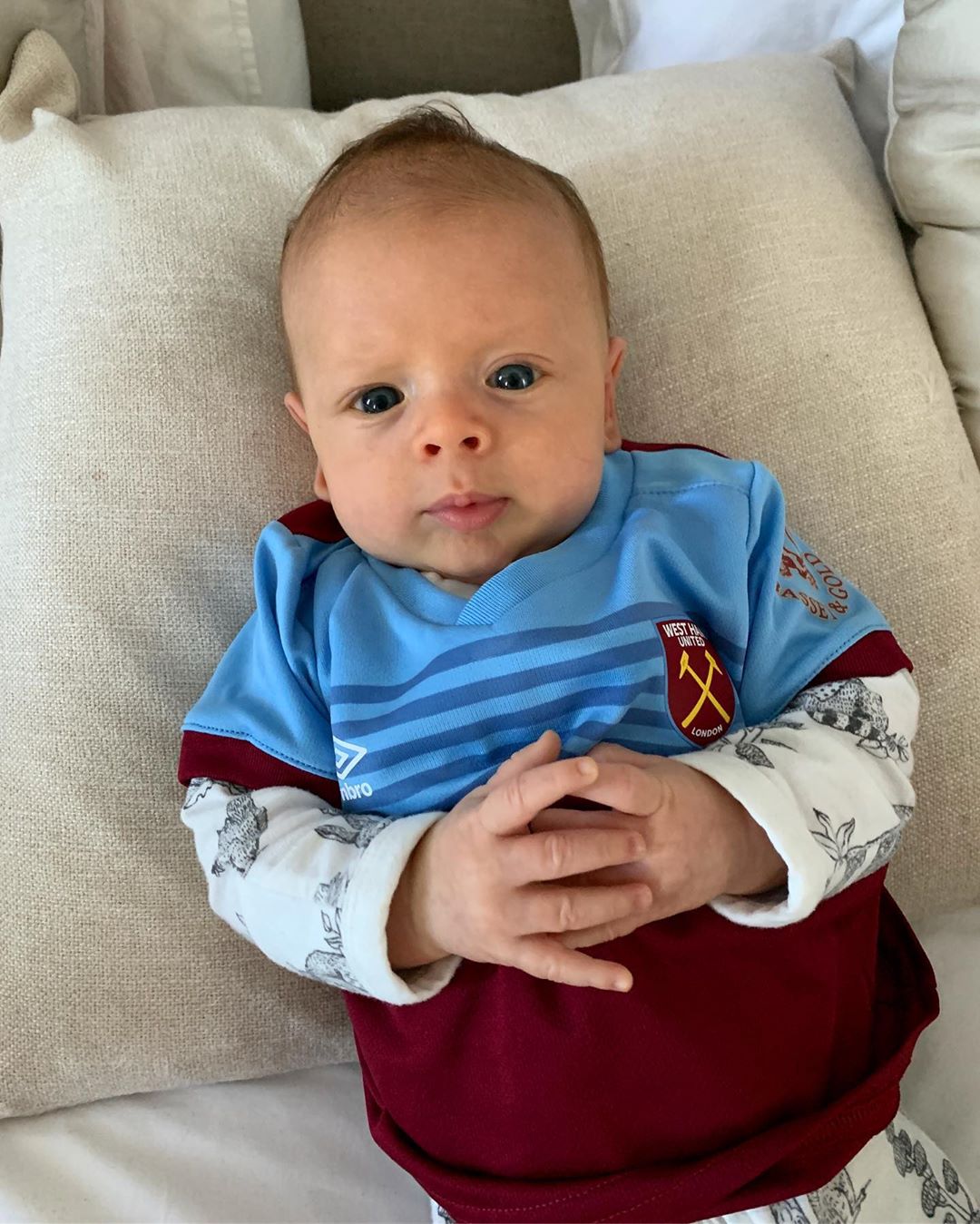 El pequeño Noah vivirá de cerca el juego del Tri, donde el Chicharito regresará bajo las órdenes del Tata. (Sara kohan)