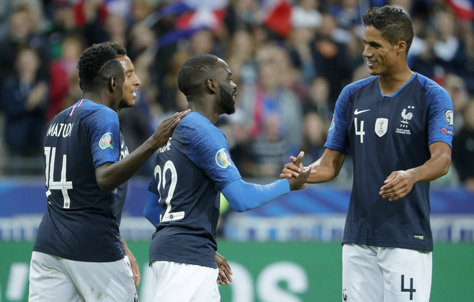 Ikoné se estrenó con la selección (FOTO: AFP)