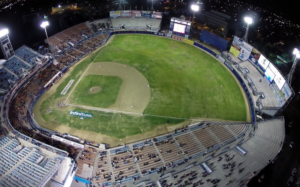 Hasta la temporada 2018-2019, el estadio llevaba por nombre B'Air, una empresa local de aires acondicionados. (Foto: Web)