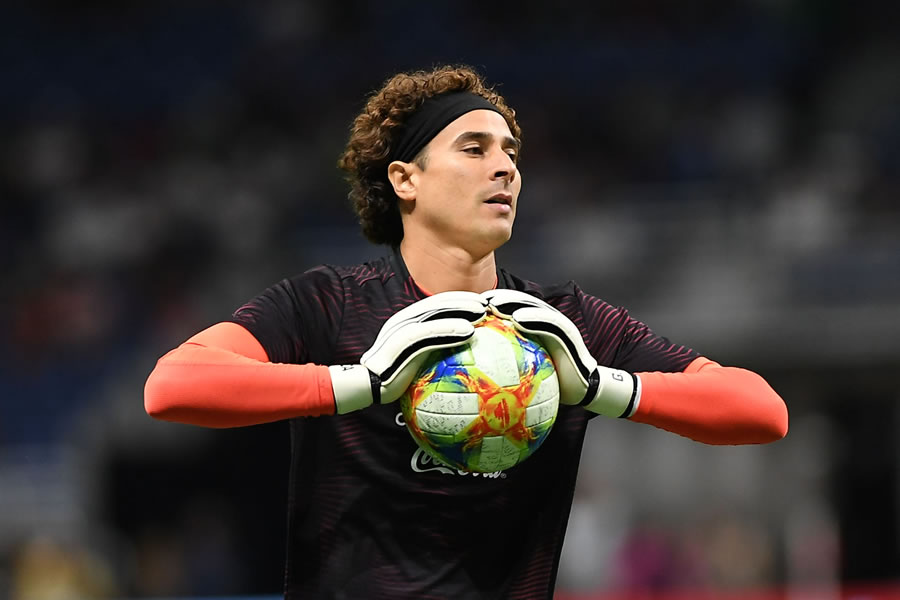 La afición no recriminó nada a Guilletmo Ochoa. (Foto: Mexsport)