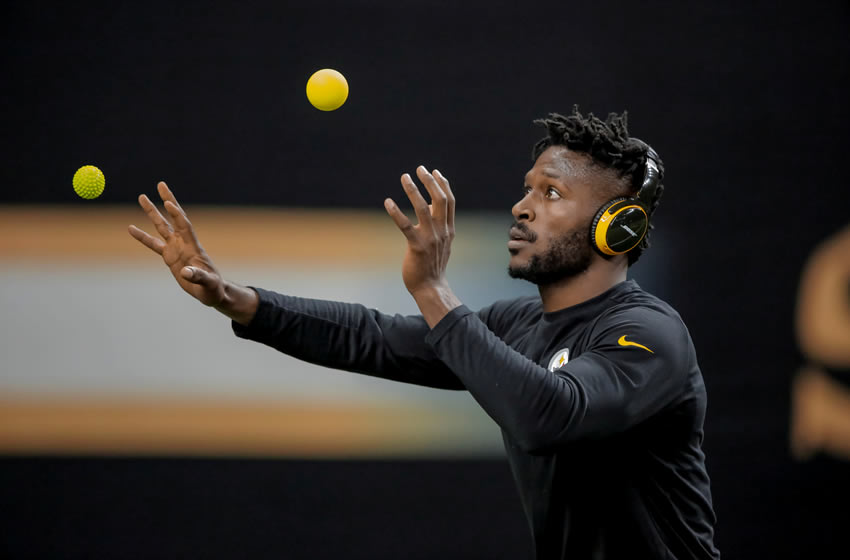 Antonio Brown se sume en más problemas. Foto: Reuters