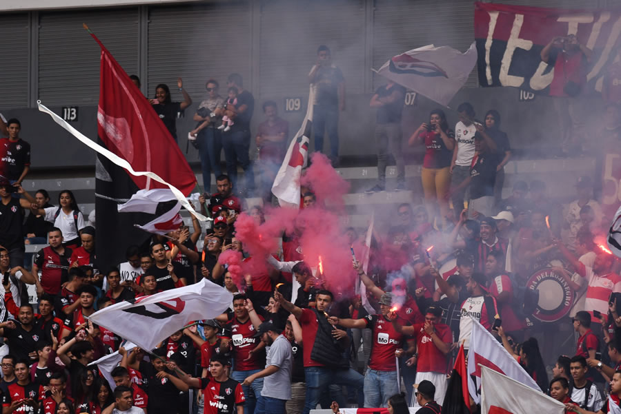 La Barra 51 tendrá más lugares en el estadio de Chivas. (Foto: Imago 7)