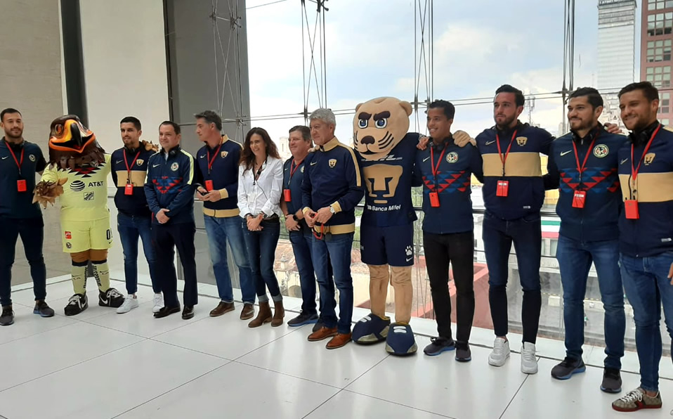 Integrantes de Pumas y América durante  la visita al museo. (Foto: myt.org.mx)