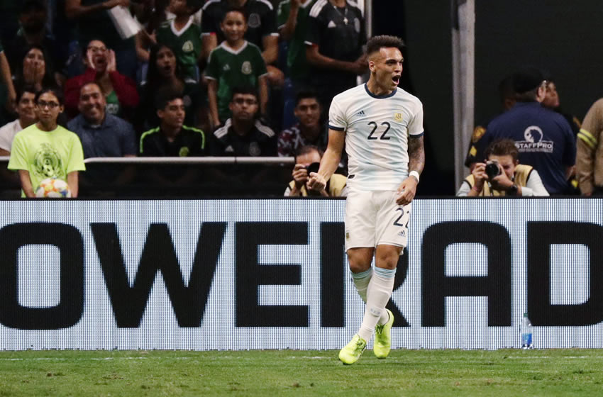 Lautaro Martínez se lució ante México. Foto: AP