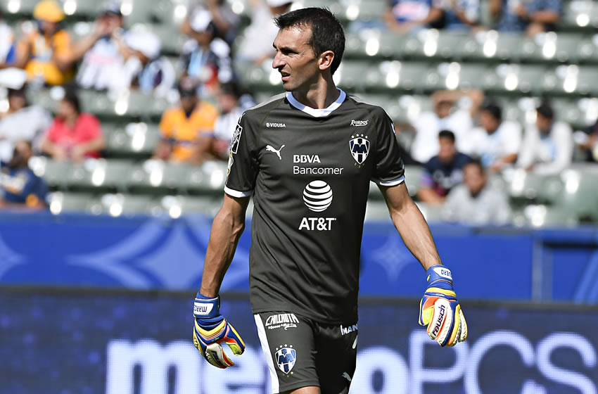 Marcelo Barovero se medirá ante el equipo que lo trajo a México. Foto: Imago7