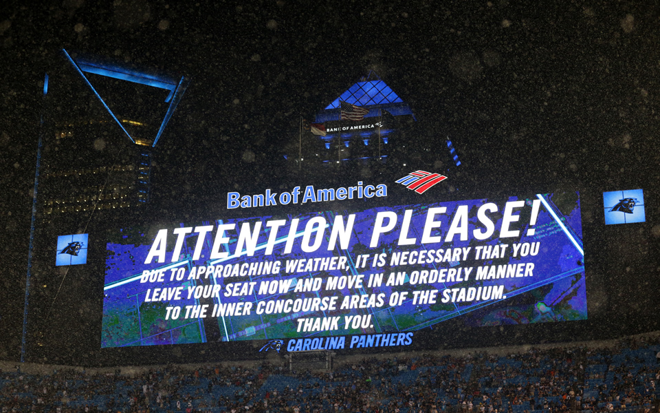 Partido detenido por tormenta eléctrica (AFP)